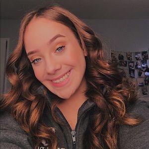 Meet your Posher, Annina